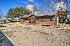 Waterfront Lake Dunlap Studio Cabin w/ Dock