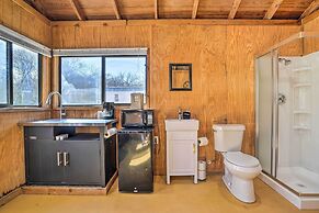 Waterfront Lake Dunlap Studio Cabin w/ Dock