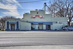 Waterfront Lake Dunlap Studio Cabin w/ Dock