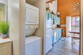 Stylish Branson Townhome: 3 Mi to Theatre District