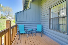 Stylish Branson Townhome: 3 Mi to Theatre District