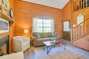 Stylish Branson Townhome: 3 Mi to Theatre District