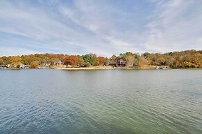 Home in Bella Vista w/ Deck & Lake Windsor Views!
