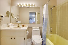 Oceanfront Oregon Retreat - Pool, Sauna & Patio!