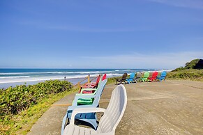 Oceanfront Oregon Retreat - Pool, Sauna & Patio!