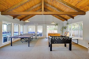 Oceanfront Oregon Retreat - Pool, Sauna & Patio!