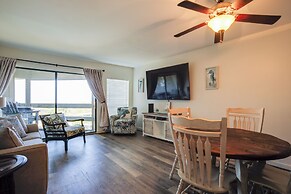 Ocean-view Island Condo w/ Pool: Pets Welcome!