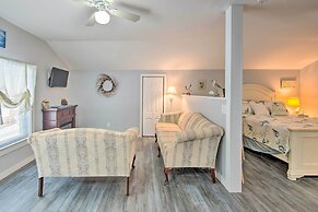 Charming Studio < 10 Miles to Wells' Beaches!