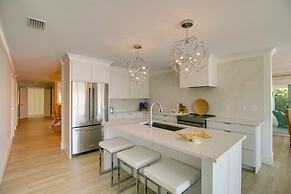 Lavish Vero Beach Escape With Pool, Patio + Dock!