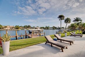 Lavish Vero Beach Escape With Pool, Patio + Dock!