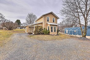 Lovely Finger Lakes Vacation Home Near Seneca Lake