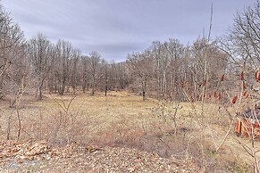 Lovely Finger Lakes Vacation Home Near Seneca Lake