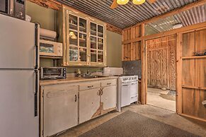 Creekside Cabin 8 Mi to Kings Canyon National Park