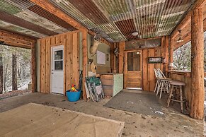 Creekside Cabin 8 Mi to Kings Canyon National Park