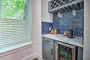 Modern Home w/ Yard: 2 Mi to Downtown Houston!
