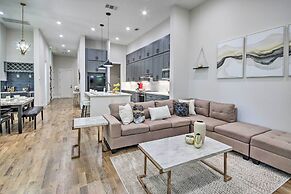 Modern Houston Home: 2 Mi to Dtwn Attractions