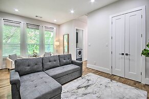 Modern Home w/ Yard: 2 Mi to Downtown Houston!