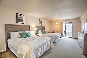 Resort Perks: Spacious Lake of the Ozarks Home