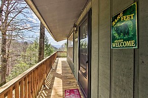 Quiet Cabin w/ Mountain Views ~ 3 Mi to Gatlinburg