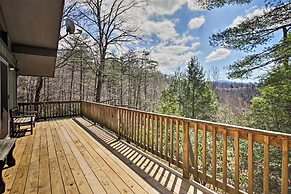 Quiet Cabin w/ Mountain Views ~ 3 Mi to Gatlinburg