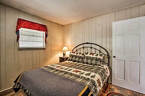 Quiet Cabin w/ Mountain Views ~ 3 Mi to Gatlinburg