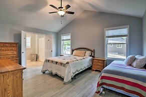 Covered Deck, Grill & Game Room: Gilford House!