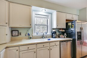 Pet-friendly Lakehouse: View Tower + Fire Pit!