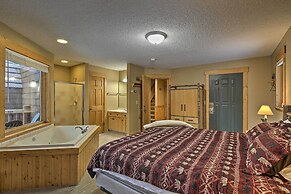 Comfy Lutsen Mountain Villa w/ Balcony & Grill