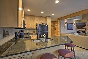 Comfy Lutsen Mountain Villa w/ Balcony & Grill