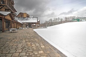 Slopeside Burke Mountain Condo w/ Fireplace!