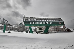 Slopeside Burke Mountain Condo w/ Fireplace!