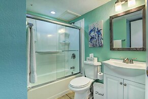 Beachside Corpus Christi Condo w/ Amenities!