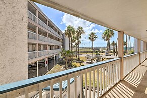 Beachside Corpus Christi Condo w/ Amenities!