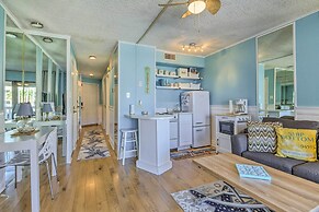 Beachside Corpus Christi Condo w/ Amenities!