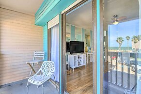 Beachside Corpus Christi Condo w/ Amenities!