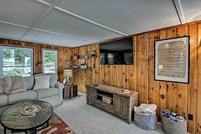 Waterfront Sebago Lake Cottage W/dock + Beach