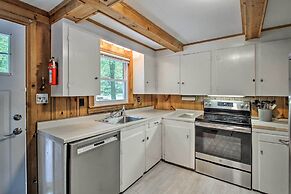 Waterfront Sebago Lake Cottage W/dock + Beach
