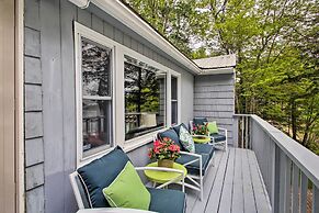 Waterfront Sebago Lake Cottage W/dock + Beach