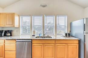 Rockaway Beach Home w/ Hot Tub: 4 Blocks to Beach!