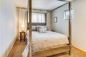 Rockaway Beach Home w/ Hot Tub: 4 Blocks to Beach!