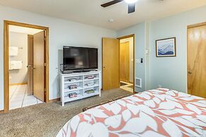 Rockaway Beach Home w/ Hot Tub: 4 Blocks to Beach!