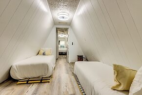 Discover Lakeside Bliss at Jackson Lake!