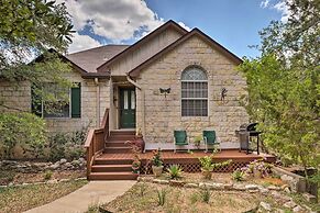 2 Furnished Decks & Lake Views: Austin Escape