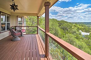 2 Furnished Decks & Lake Views: Austin Escape