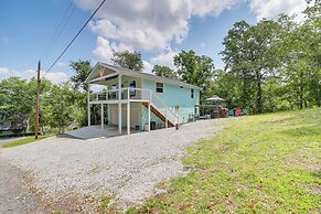 Cozy Eucha Cottage At Grand Lake w/ Hot Tub!