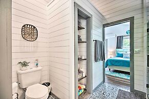 Grand Lake Cottage w/ Hot Tub in Eucha