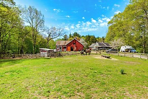 Killingly Barnyard Studio in Wine Country!