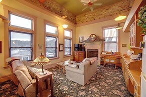 Saugatuck Retreat in Historic Downtown!