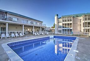 Cozy + Deluxe Branson Condo: Balcony & Pool Access