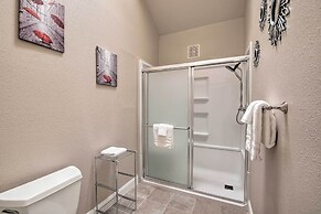 Cozy + Deluxe Branson Condo: Balcony & Pool Access